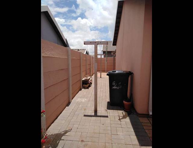 2 BEDROOM HOUSE FOR SALE IN SKY CITY